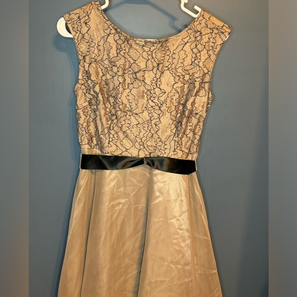 Established 1962 Dress - Picture 2 of 7